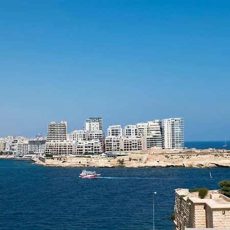 Vallettastay - Harbor View Gem -Sea View 2 Bed Apt Extérieur photo