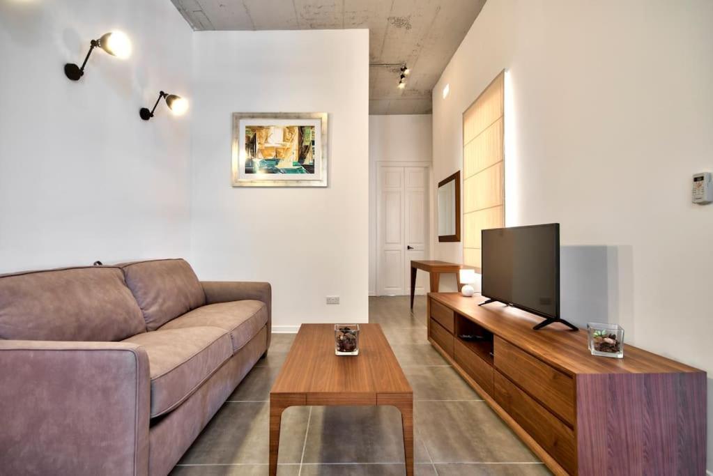 Vallettastay - Harbor View Gem -Sea View 2 Bed Apt Extérieur photo